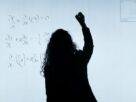 Reajuste de salários para professores em Minas Gerais