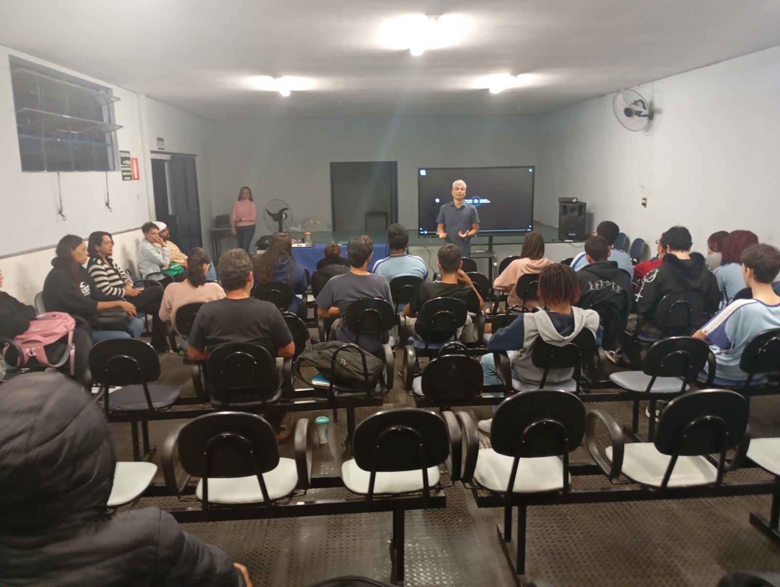 Seminário sobre produções audiovisuais